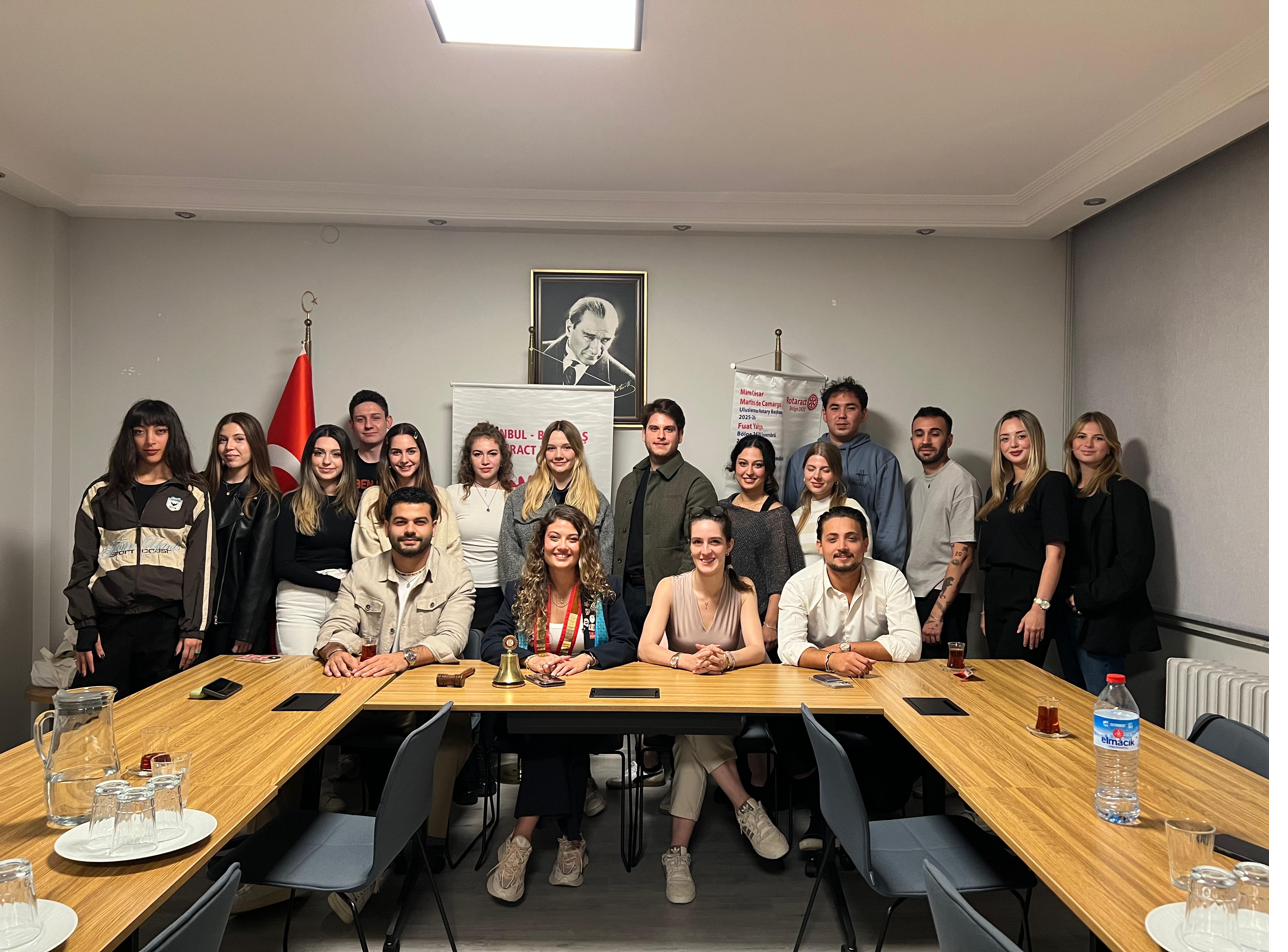 Beşiktaş Rotaract toplantısı